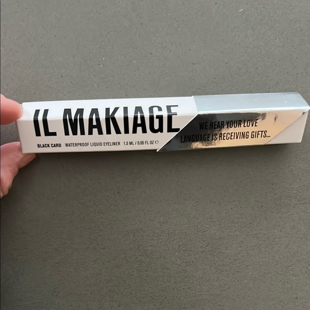 IL MAKIAGE Black Card Liquid Eyeliner